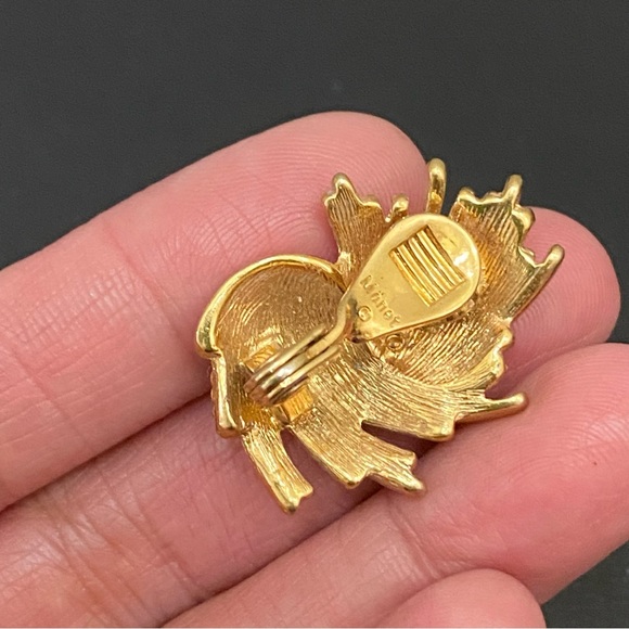 Vintage MONET Signed Gold-tone Wheat Spray Rope Feather Clip On Earrings - Picture 12 of 14